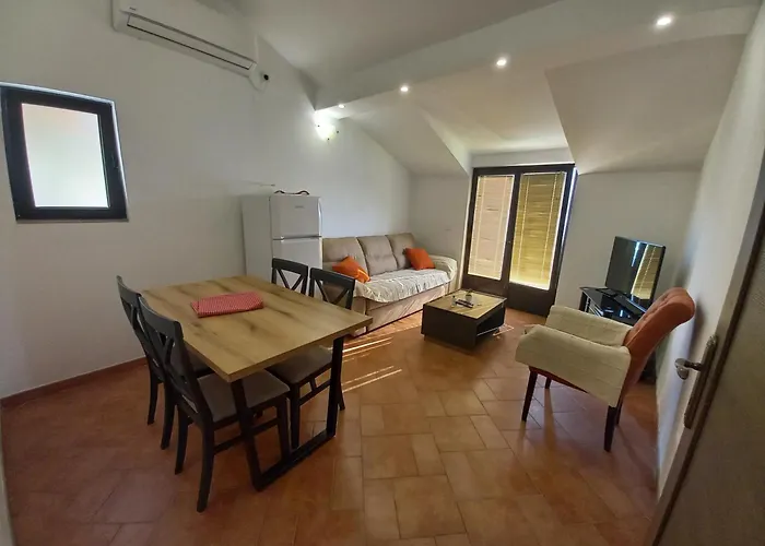 Apartments Ponta